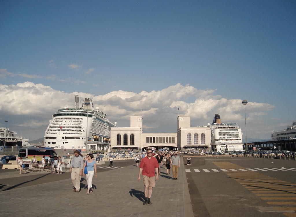 Conference centre – note the insanely large cruise ships berthed alongside.