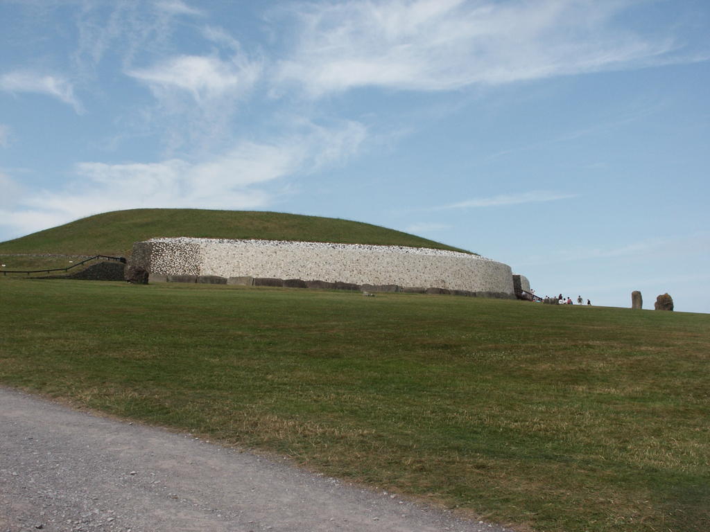 Neolithic passage tomb at Brú na Bóinne (Newgrange)