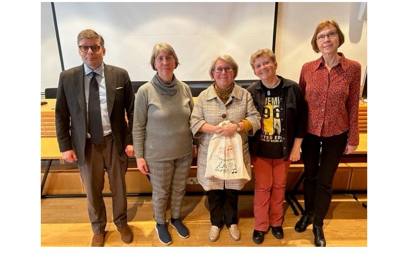 Jaska with guests. From left to right Jaska Järvilehto, Gunnel Jönsson, Pia Shekhter, Tone Nøtvik Jakobsen and Heidi Heinmaa | Photo © Lassi Kokkonen